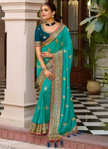 Grab These Festive Wear Saree in Fine Colored.These Saree Are Vichitra Silk And Blouse is Fabricated On Phantom Silk.Its Beautified With Designer Jari Embroidery Work.