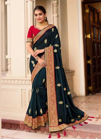 Grab These Festive Wear Saree in Fine Colored.These Saree Are Vichitra Silk And Blouse is Fabricated On Phantom Silk.Its Beautified With Designer Jari Embroidery Work.