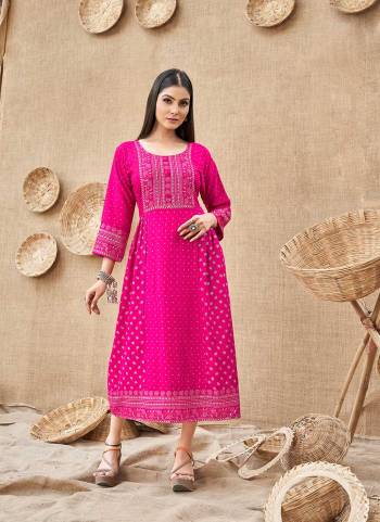 Grab These Beautiful Looking Readymade Long Kurti.These Kurti is Fabricated On Rayon.Its Beautified With Designer Foil Printed.