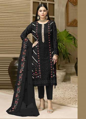 Attrective These Designer Suit in Fine Colored Pair With Bottom And Dupatta.These Top Are Faux Georgette And Dupatta Are Fabricated On Nazneen Pair With Santoon Bottom.Its Beautified With Santoon Inner.Its Beautified With Heavy Designer Embroidery Work.