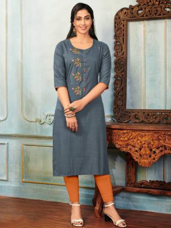 Grab These Beautiful Looking Readymade Kurti.These Kurti is Fabricated On Galaxi Cotton.Its Beautified With Designer Hand Work.