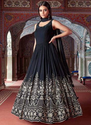 Attrective These Beautiful Looking Readymade Gown With Dupatta.These Gown And Dupatta is Fabricated On Georgette.Its Beautified With Designer Embroidery Work.