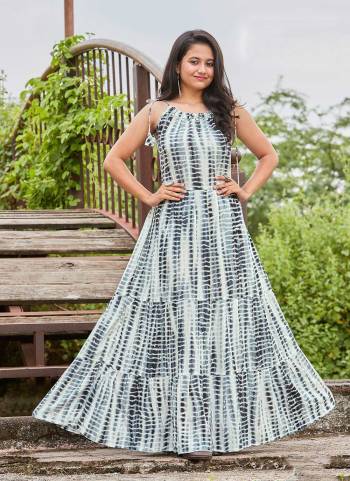 Grab These Beautiful Looking Readymade Long Gown.These Gown is Fabricated On Rayon Slub.Its Beautified With Designer Tye Dye Printed.