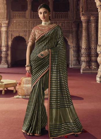 Attrective Looking These Saree in Fine Colored pair With Blouse.These Saree is Fabricated On Viscose Silk Pair With Banglori Silk Blouse.Its Beautified With Wevon Jacquard Butti,Jar,Resham, Sequance Embroidery Work,Heavy Blouse Work.