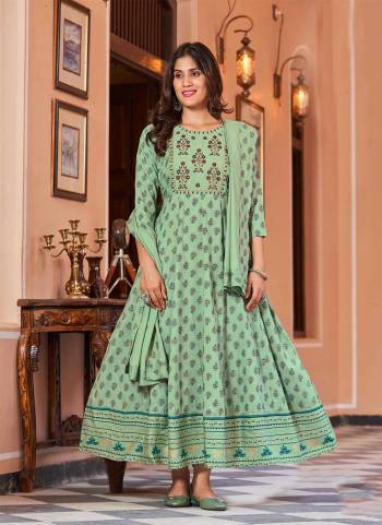 Grab These Beautiful Looking Readymade Long Kurti With Dupatta.These Gown is Fabricated On Rayon Kurti And Dupatta.Its Beautified With Designer Printed With Embroidery Work.