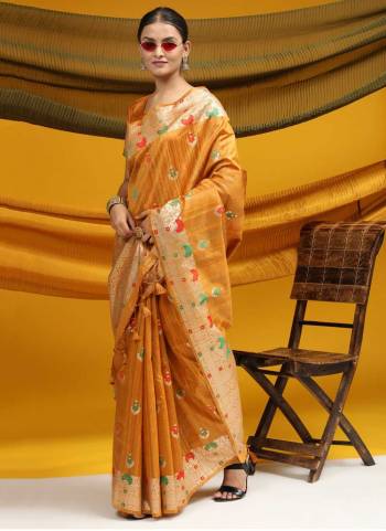 Garb These Festive Wear Saree in Fine Colored.These Saree And Blouse is Fabricated On Tussar Silk.Its Beautified With Weavon Ikkat And Meena Designer.