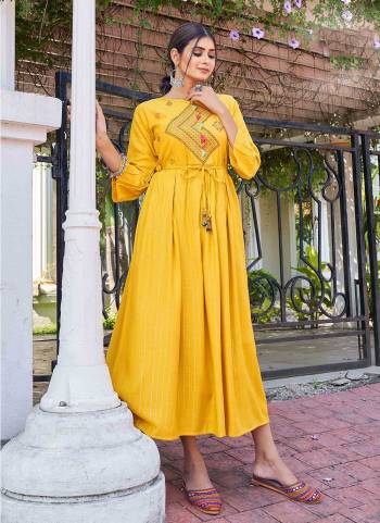 Grab These Beautiful Looking Readymade Long Kurti.These Long Kurti is Fabricated On Rayon Lurex.Its Beautified With Designer Embroidery Work.