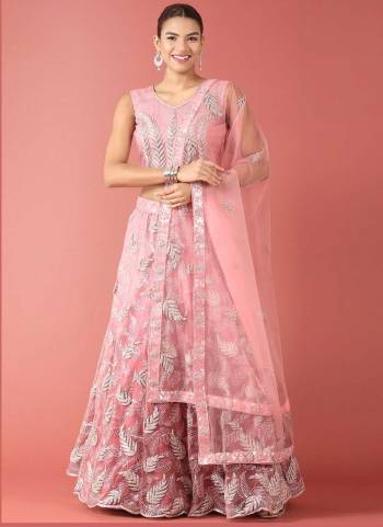 Garb This Partywear Fine Color Heavy Designer Choli Fabric Are Net And Lahenga Net And Dupatta Net In Fabricated Beautified With Attrective Embroidery Work. Buy Now.