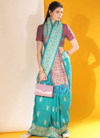 Garb These Festive Wear Two Tone Saree in Fine Colored.These Saree And Blouse is Fabricated On Raw Silk.Its Beautified With Two Tone Weavon Antique Designer.