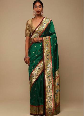 Looking These Festive Wear Saree in Fine Colored.These Saree And Blouse is Fabricated On Banarasi Silk.Its Beautified With Weavon Designer Work.