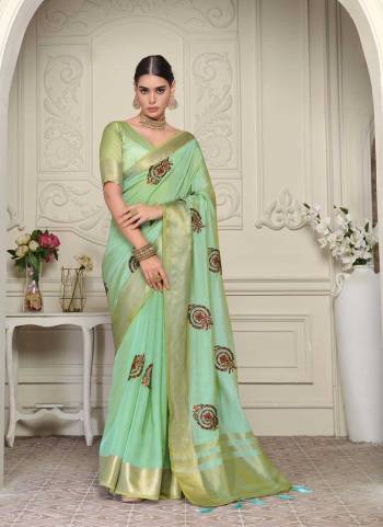 Look These Saree in Fine Colored.These Saree And Blouse is Fabricated On Organza Pair.Its Beautified With Weavon Border And Pallu Designer,Embroidery Work.