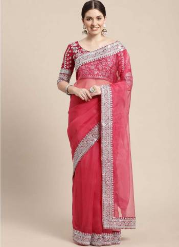 Look These Fancy Saree in Fine Colored.These Saree Are Organza And Blouse is Fabricated On Art Silk Pair.Its Beautified With Designer Embroidery Work In Blouse And Border.