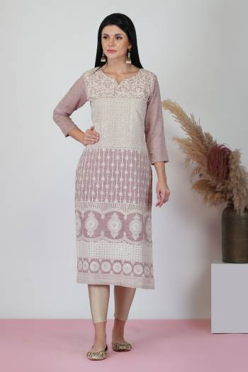 Grab These Beautiful Looking Readymade Kurti.These Kurti is Fabricated On Viscose.Its Beautified With Designer Lakhnowi Embroidery Work.