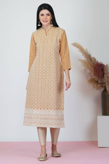 Grab These Beautiful Looking Readymade Kurti.These Kurti is Fabricated On Viscose.Its Beautified With Designer Lakhnowi Embroidery Work.