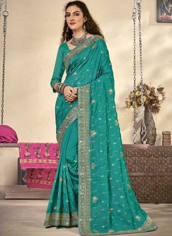 Garb These Designer Saree in Fine Colored.These Saree And Blouse is Fabricated On Vichitra Silk Pair.Its Beautified With Jari Embroidery,Diamond Work.