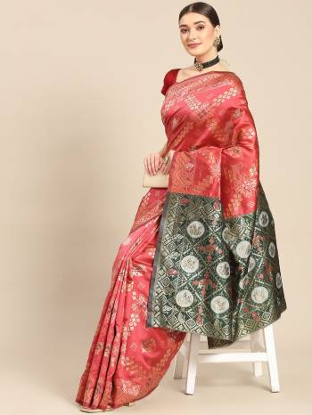 Grab These Festive Wear Saree in Fine Colored.These Saree And Blouse  is Fabricated On Silk Blend.Its Beautified With Wevon Jari Designer