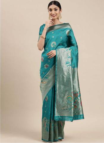 Garb These Fancy Saree in Fine Colored.These Saree And Blouse is Fabricated On Banarasi Silk Pair.Its Beautified With Wevon Jacquard Designer.