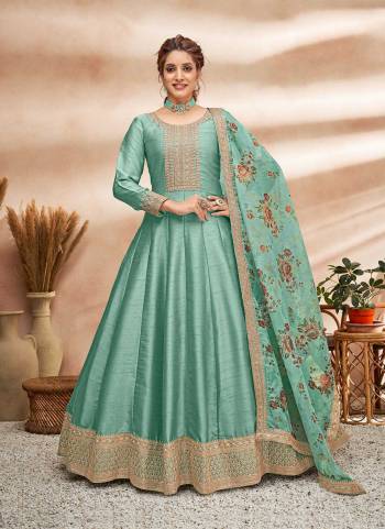 Grab These Anarkali Suit in Fine Colored Pair With Bottom And Dupatta.These Top Are Art Silk And Dupatta Are Fabricated On Organza Pair With Santoon Bottom.Its Beautified With Santoon Inner.Its Beautified With Designer Jari Embroidery Work,Floral Printed Dupatta.