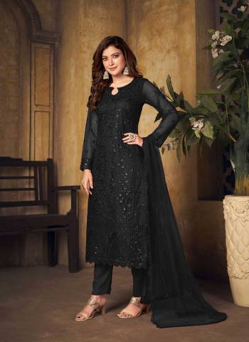 Grab These Suit in Fine Colored Pair With Bottom And Dupatta.These Top And Dupatta Are Fabricated On Net Pair With Santoon Bottom.Its Beautified With Santoon Inner.Its Beautified With Heavy Designer Thread,Sequance Embroidery Work.