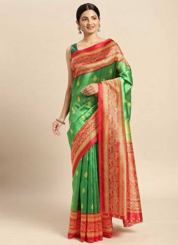 Look These Saree in Fine Colored.These Saree And Blouse is Fabricated On Art Silk.Its Beautified With Designer Printed.