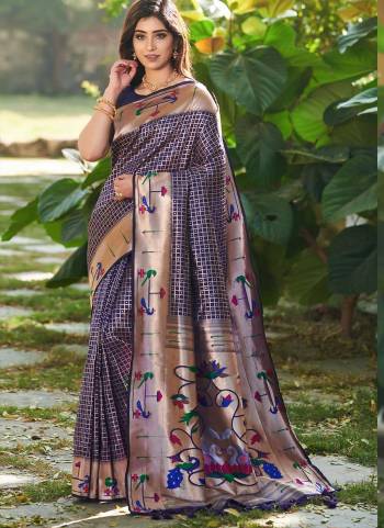 Garb These Festive Wear Saree in Fine Colored.These Saree And Blouse is Fabricated On Banarasi Soft Silk.Its Beautified With Weavon Paithani Jari Designer.