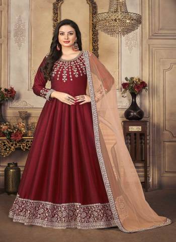 Grab These Amarkali Suit in Fine Colored Pair With Bottom And Dupatta.These Top And Dupatta Are Fabricated On Net Pair With Santoon Bottom.Its Beautified With Santoon Inner.Its Beautified With Heavy Designer Embroidery Work.