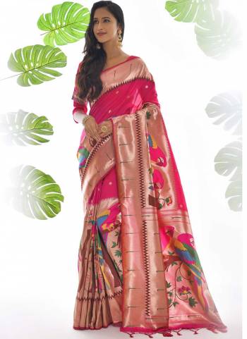 Garb These Festive Wear Saree in Fine Colored.These Saree And Blouse is Fabricated On Banarasi Soft Silk.Its Beautified With Weavon Fancy Meena Designer.