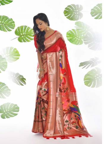 Garb These Festive Wear Saree in Fine Colored.These Saree And Blouse is Fabricated On Banarasi Soft Silk.Its Beautified With Weavon Fancy Meena Designer.