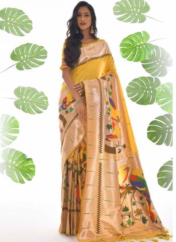 Garb These Festive Wear Saree in Fine Colored.These Saree And Blouse is Fabricated On Banarasi Soft Silk.Its Beautified With Weavon Fancy Meena Designer.