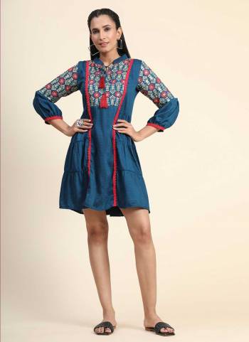 Grab These Beautiful Looking Readymade Kurti.These Kurti is Fabricated On Viscose Rayon.Its Beautified With Printed With Hand Work.