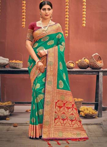 Looking These Festive Wear Saree in Fine Colored.These Saree And Blouse is Fabricated On Banarasi Silk.Its Beautified With Weavon Designer Work.