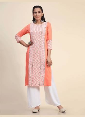 Grab These Beautiful Looking Readymade Long Kurti.These Kurti is Fabricated On Rayon.Its Beautified With Designer Embroidery Work.