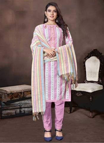 Grab These Suit in Fine Colored Pair With Bottom And Dupatta.These Top And Dupatta Are Fabricated On Handloom Cotton Pair With Handloom Cotton Bottom.Its Beautified With Wevon Designer.