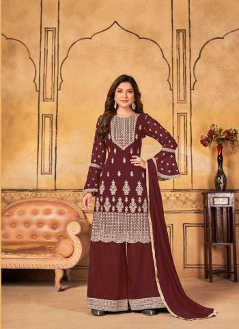 Grab These Plazzo Suit in Fine Colored Pair With Bottom And Dupatta.These Top Are Faux Georgette And Dupatta Are Fabricated On Chiffon Pair With Santoon Bottom.Its Beautified With Santoon Inner.Its Beautified With Heavy Designer Embroidery Work.