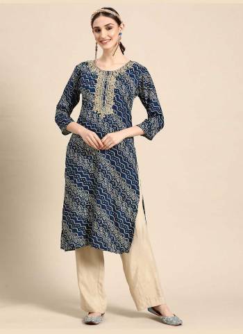 Attrective These Beautiful Looking Readymade Kurti.These Kurti is Fabricated On Rayon.Its Beautified With Bandhani Printed Designer With Embroidery Work.