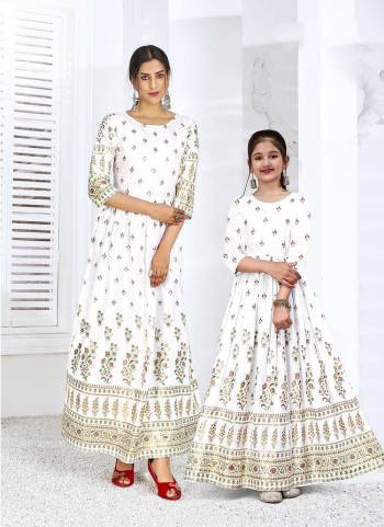 Maa Gown Rate-749/- And Kids Rate-649/- Without GST