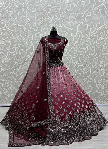 For A Designer Look,Grab These Lehenga Choli in Fine Colored.These Lehenga Are Net Choli Are Bridal Net And Dupatta Are Fabricated On Soft Net Pair.Its Beautified With Fancy Designer Mirror,Dori Embroidery,Zarkan Diamond Work.