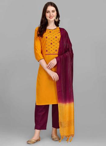 Grab These Readymade Suit in Fine Colored Pair With Bottom And Dupatta.These Top And Bottom Are Fabricated On Slub Cotton Pair With Cotton Silk Dupatta.Its Beautified With Wevon Designer,Thread Embroidery Work.