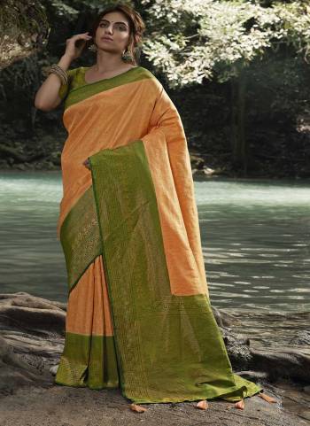 Attrective These Party Wear Saree in Fine Colored.These Saree And Blouse is Fabricated On Kanjivarm Silk.Its Beautified With Heavy Weaving Designer.