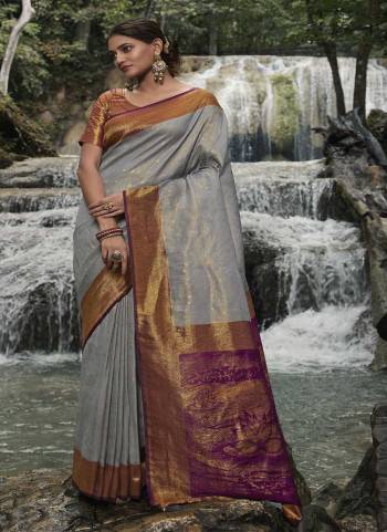 Attrective These Party Wear Saree in Fine Colored.These Saree And Blouse is Fabricated On Kanjivarm Silk.Its Beautified With Heavy Weaving Designer.