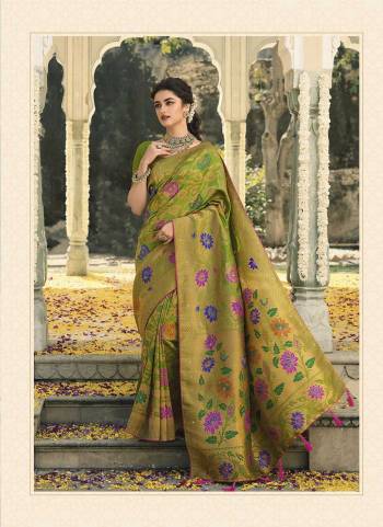 Attrective These Party Wear Saree in Fine Colored.These Saree And Blouse is Fabricated On Banarasi Silk.Its Beautified With Heavy Weaving Designer With Swaroski Hand Work.