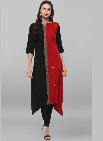 Grab These Beautiful Looking Readymade Long Kurti.These Kurti is Fabricated On Poly Crepe.Its Beautified With Solid Fabric.