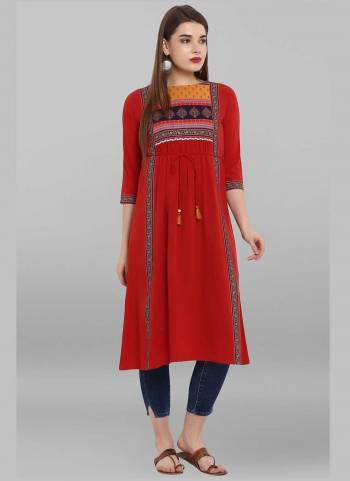 Grab These Beautiful Looking Readymade Long Kurti.These Kurti is Fabricated On Poly Crepe.Its Beautified With Designer Printed.