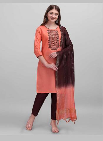 Grab These Readymade Suit in Fine Colored Pair With Bottom And Dupatta.These Top And Bottom Are Fabricated On Slub Cotton Pair With Cotton Silk Dupatta.Its Beautified With Designer Embroidery Work With Wevon Dupatta.