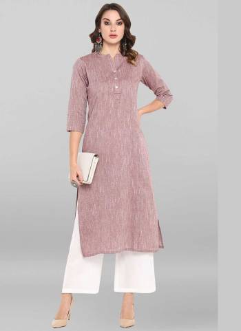 Grab These Beautiful Looking Readymade Long Kurti.These Kurti is Fabricated On Cotton.Its Beautified With Solid Designer.