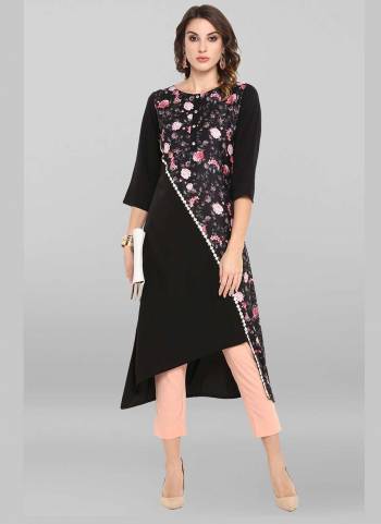 Grab These Beautiful Looking Readymade Long Kurti.These Kurti is Fabricated On Poly Crepe.Its Beautified With Designer Floral Printed.