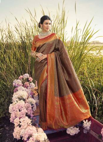 Attrective These Party Wear Saree in Fine Colored.These Saree And Blouse is Fabricated On Kanjivarm Silk.Its Beautified With Heavy Weaving Designer.