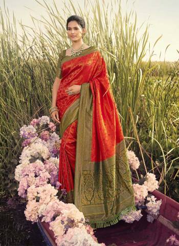 Attrective These Party Wear Saree in Fine Colored.These Saree And Blouse is Fabricated On Kanjivarm Silk.Its Beautified With Heavy Weaving Designer.