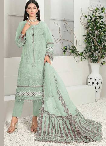 Attrective These Suit in Fine Colored Pair With Bottom And Dupatta.These Top Are Organza And Dupatta Are Fabricated On Net Pair With Santoon Bottom.Its Beautified With Santoon Inner.Its Beautified With Heavy Designer Embroidery Work.