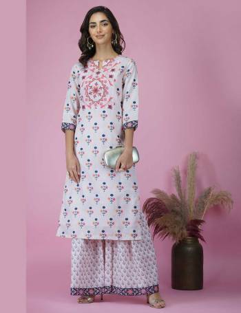 Grab These Beautiful Looking Readymade Top With Bottom.These Kurti And Bottom is Fabricated On Poly Viscose.Its Beautified With Designer Printed.